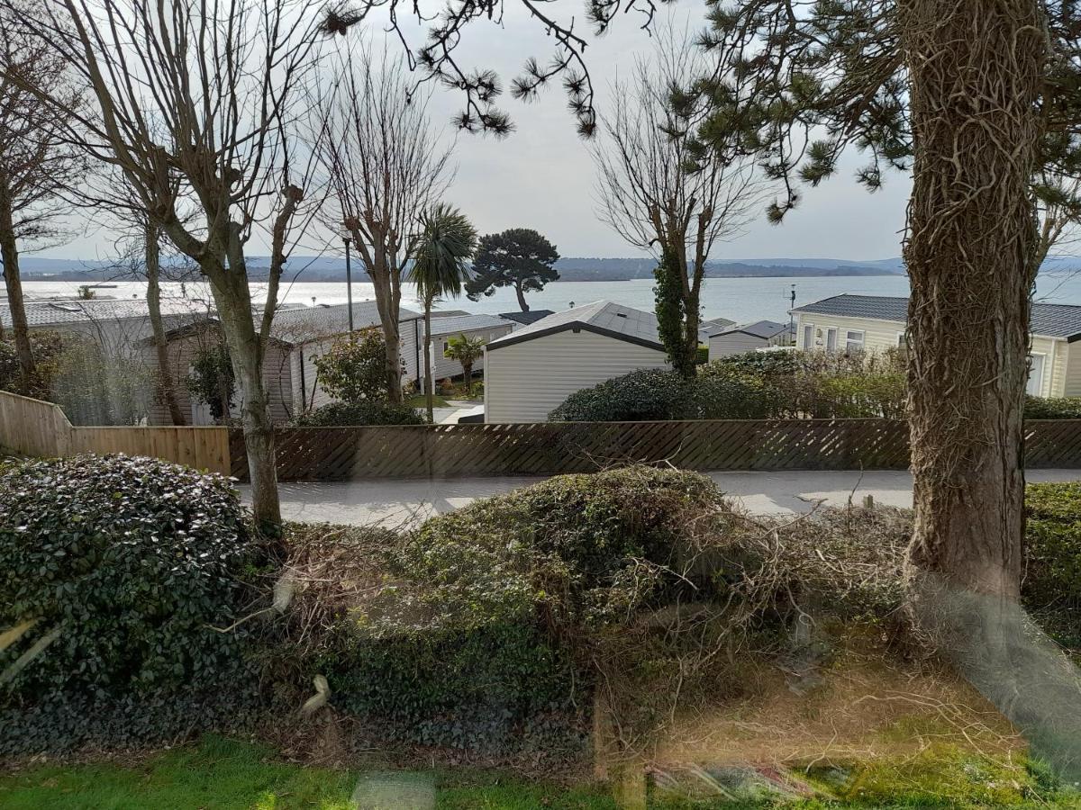 Pine Ridge 59 Rockley Park Poole With Sea View Sleeps Six Hotel ภายนอก รูปภาพ